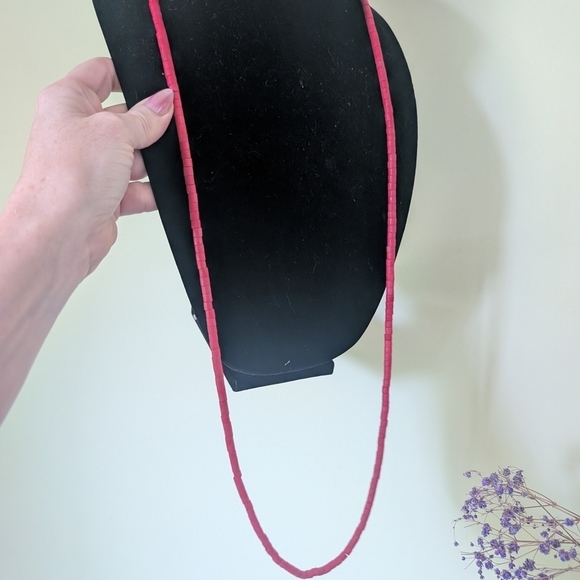 Jewelry - Elegant Red Beaded Necklace